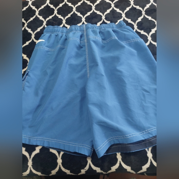 Never worn Men's Speedo swim trunks XL - Picture 5 of 7